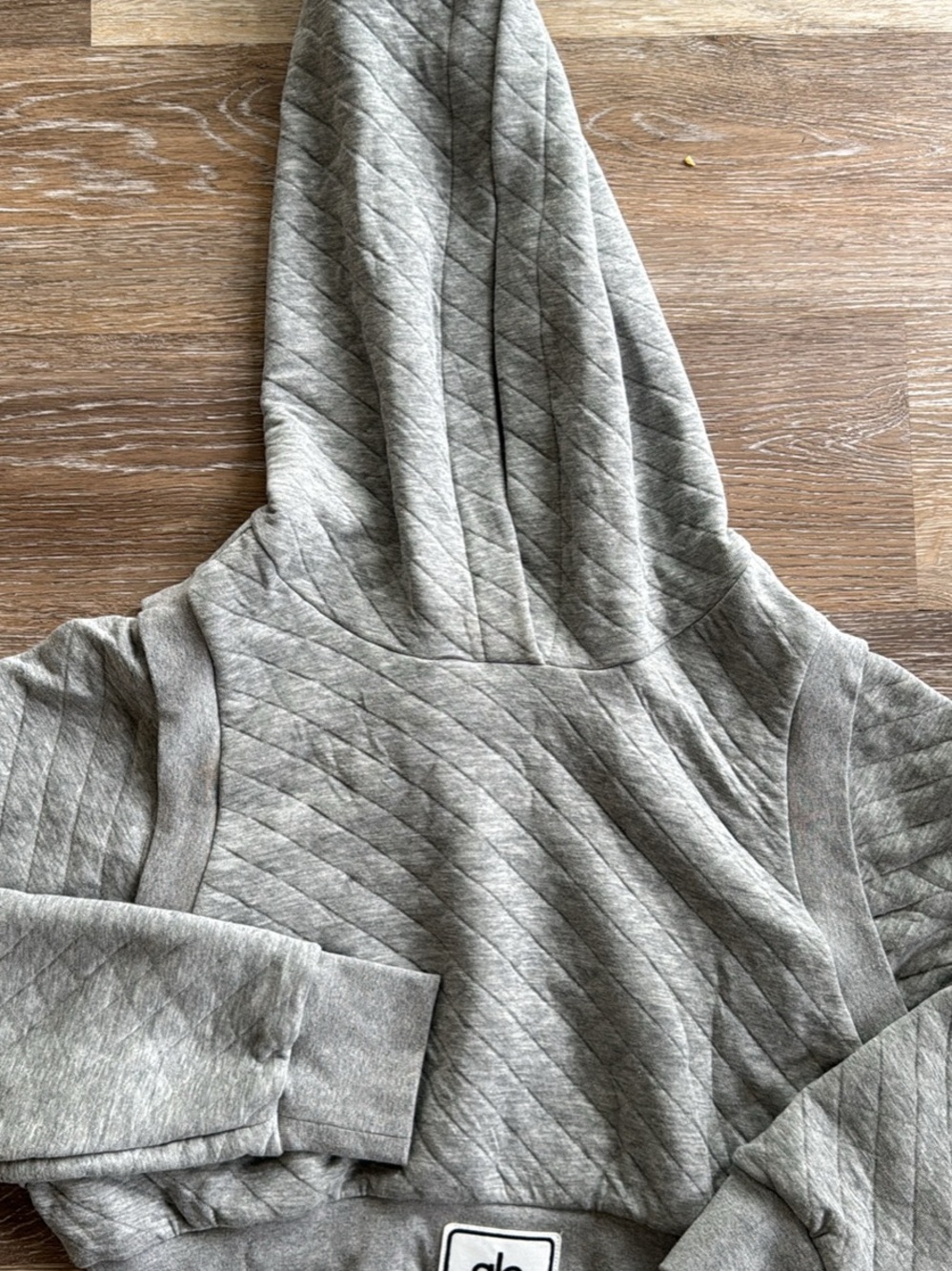 ALO Yoga Quilted Hooded Pullover - Light Heather Gray